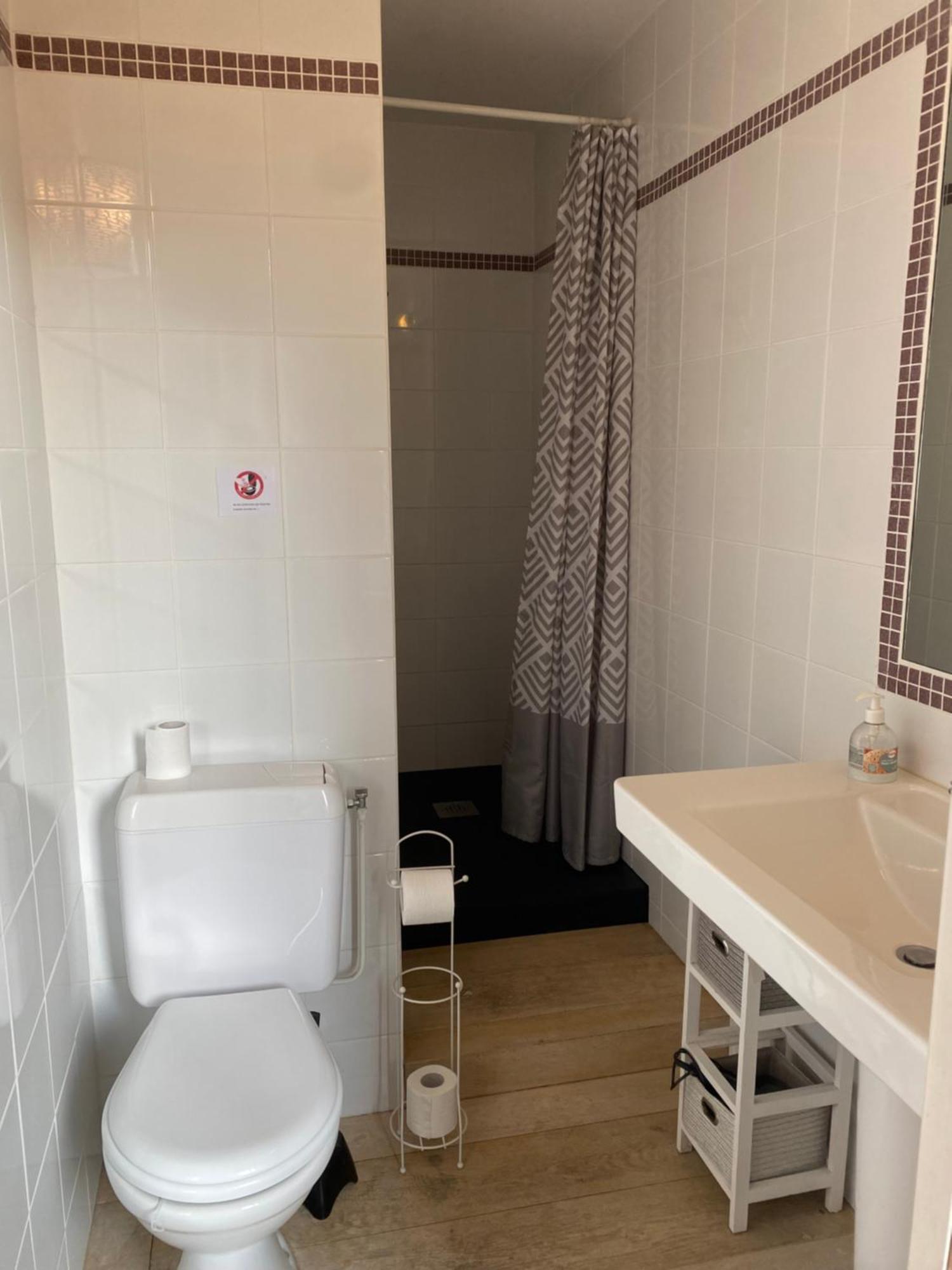 Les 4 Flocons, Avec Piscine Exterieure Chauffee A 100m Du Et Du Centre , Wifi, Parking, Sauna Apartment *