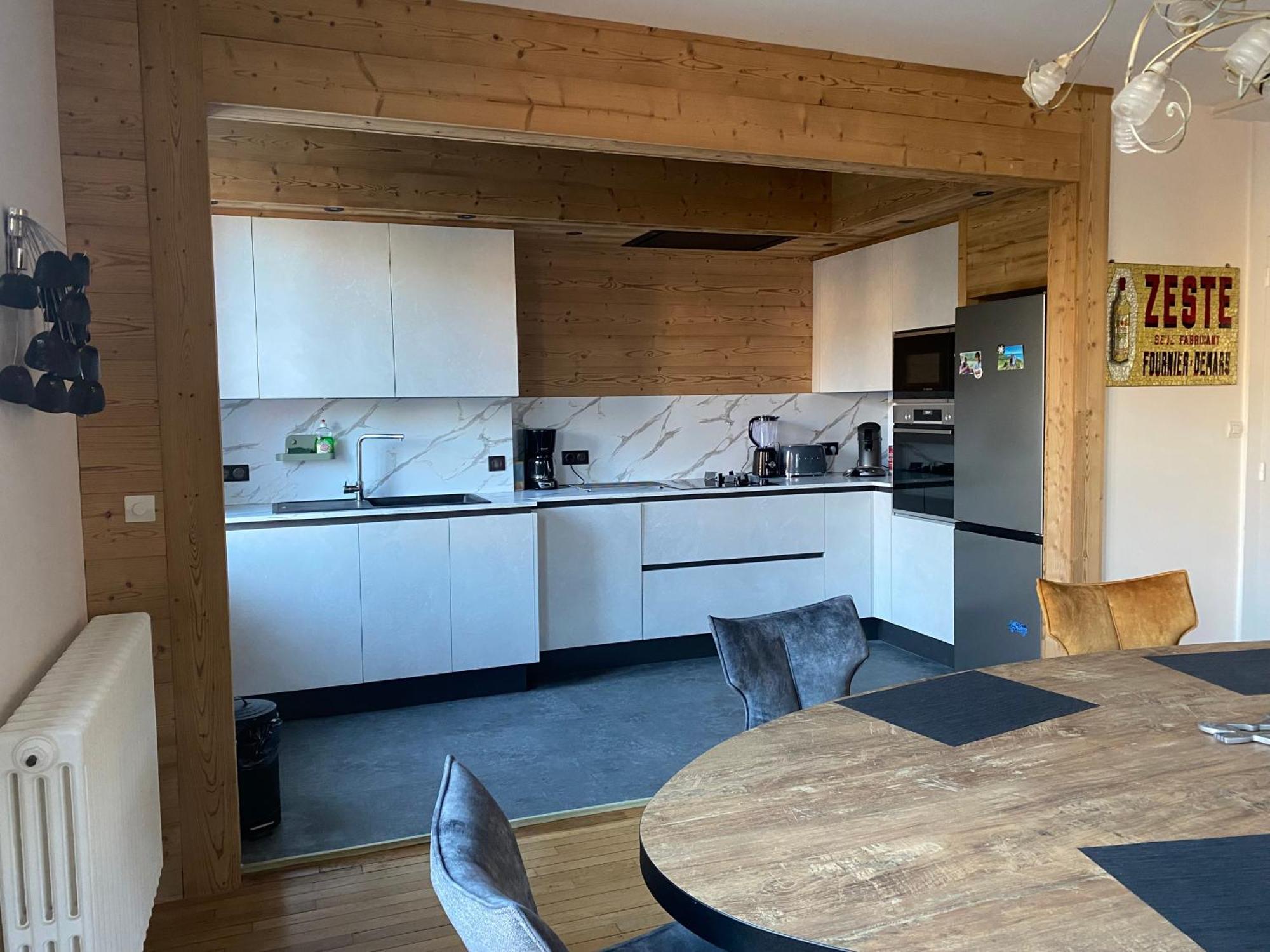 Apartment Les 4 Flocons, Avec Piscine Exterieure Chauffee A 100m Du Et Du Centre , Wifi, Parking, Sauna